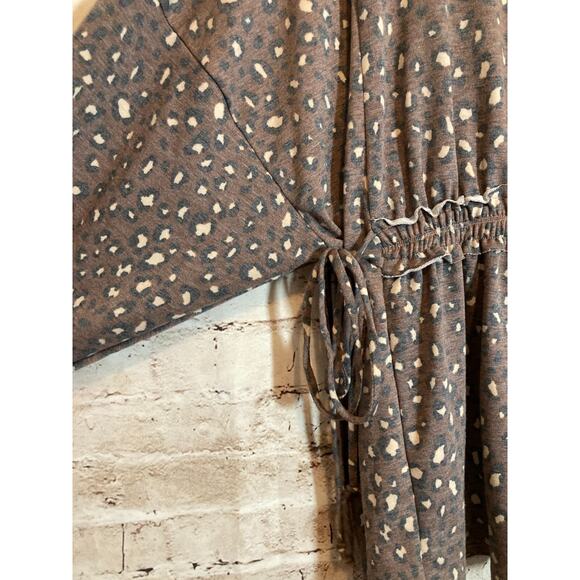 Cerule Top Womens Large Brown Leopard Cheetah Cinched Dolman Sleeve Tie Waist - Picture 2 of 13